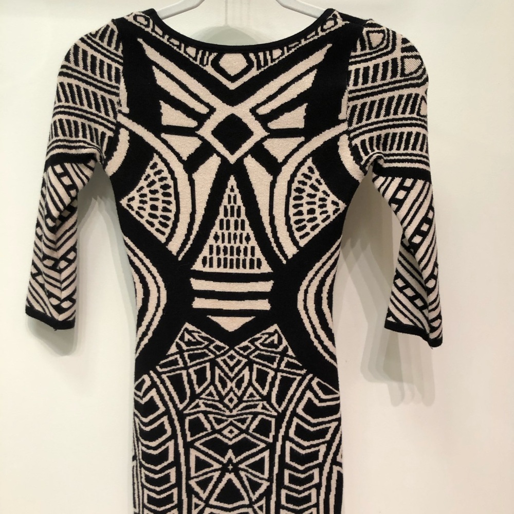 Geo Pattern Mini Dress - Picture 3 of 3